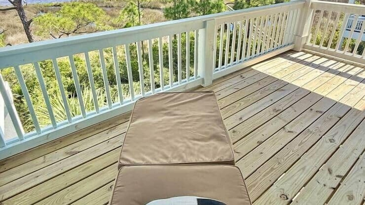 Photo of Patio Balcony in Innerarity Townhomes