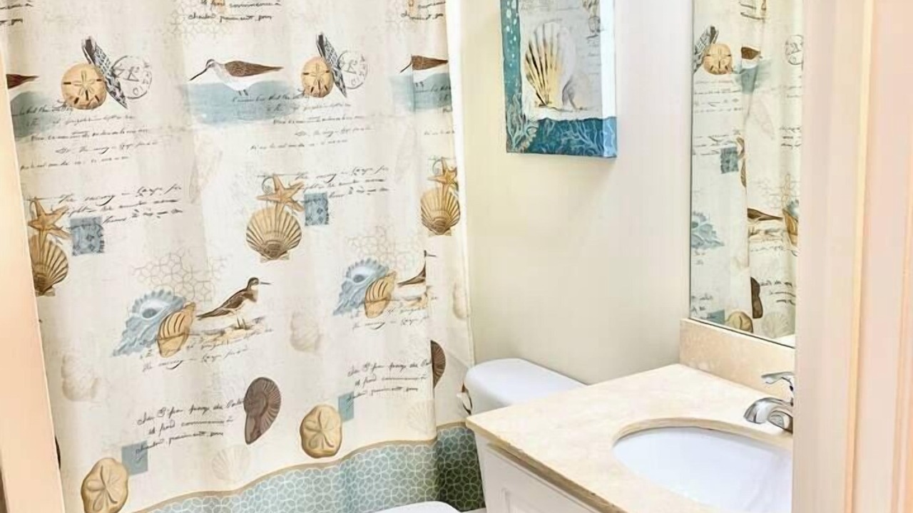 Photo of Bathroom in Innerarity Townhomes