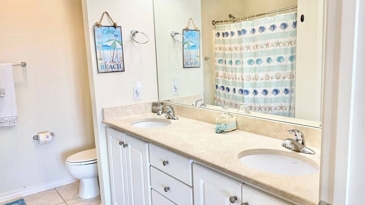 Photo of Bathroom in Innerarity Townhomes