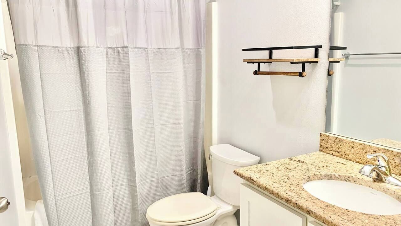 Photo of Bathroom in Innerarity Townhomes