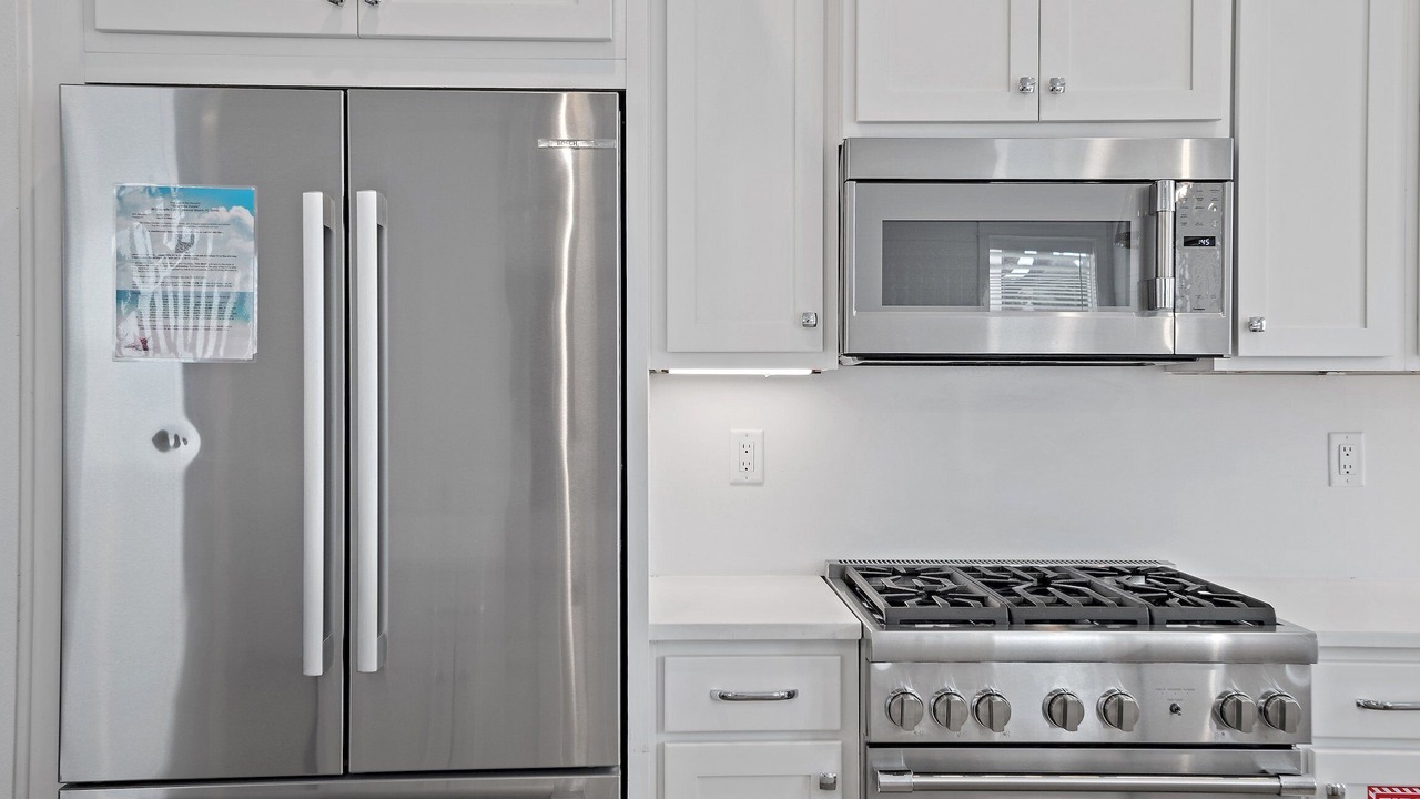 Photo of Kitchen in Emerald Waters Village