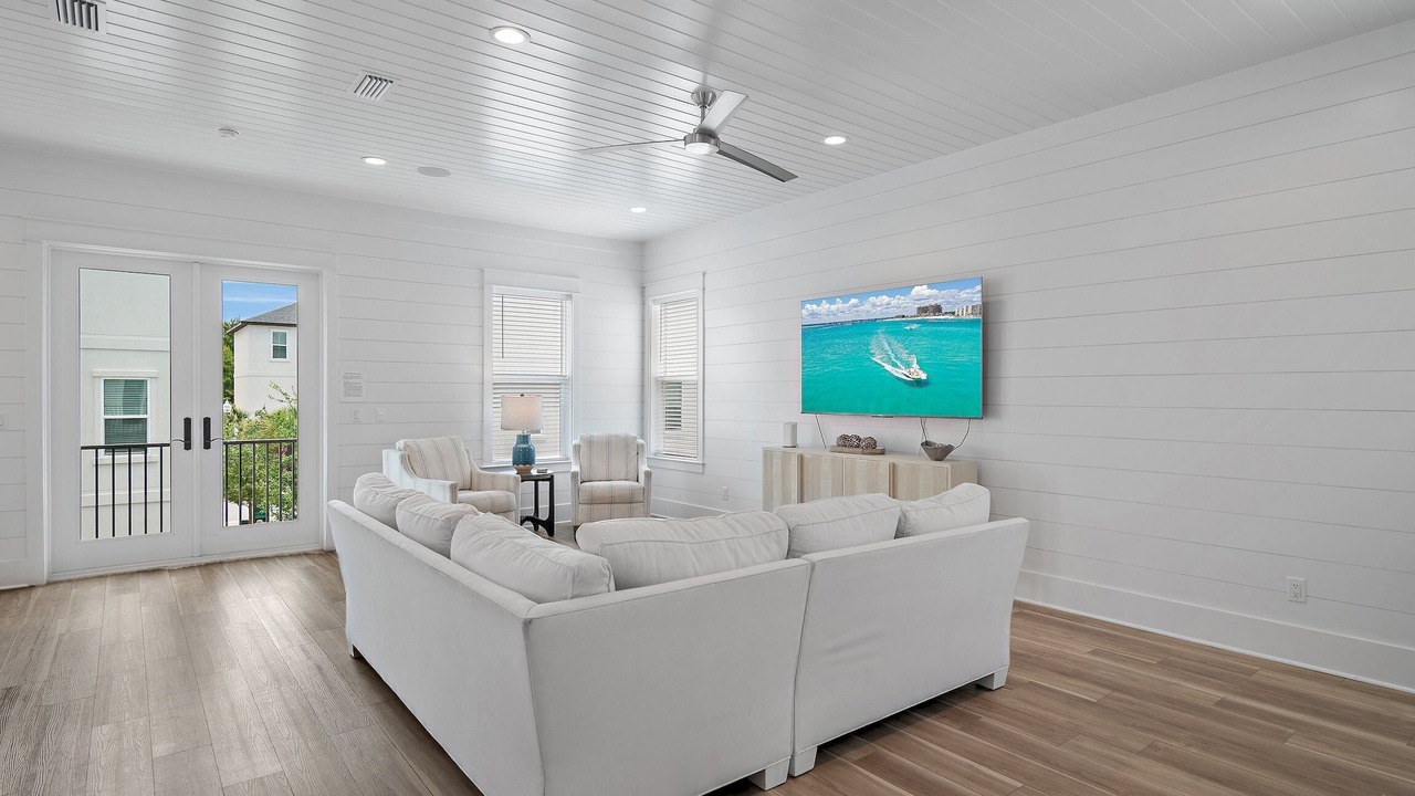 Photo of Livingroom in Emerald Waters Village