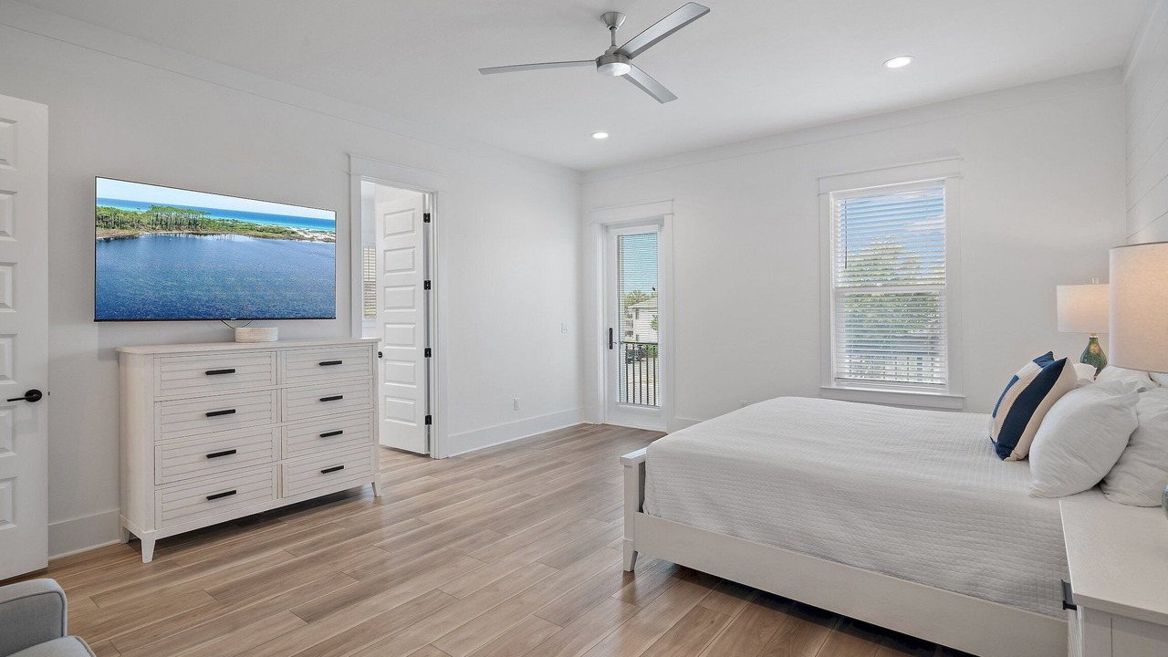Photo of Bedroom in Emerald Waters Village