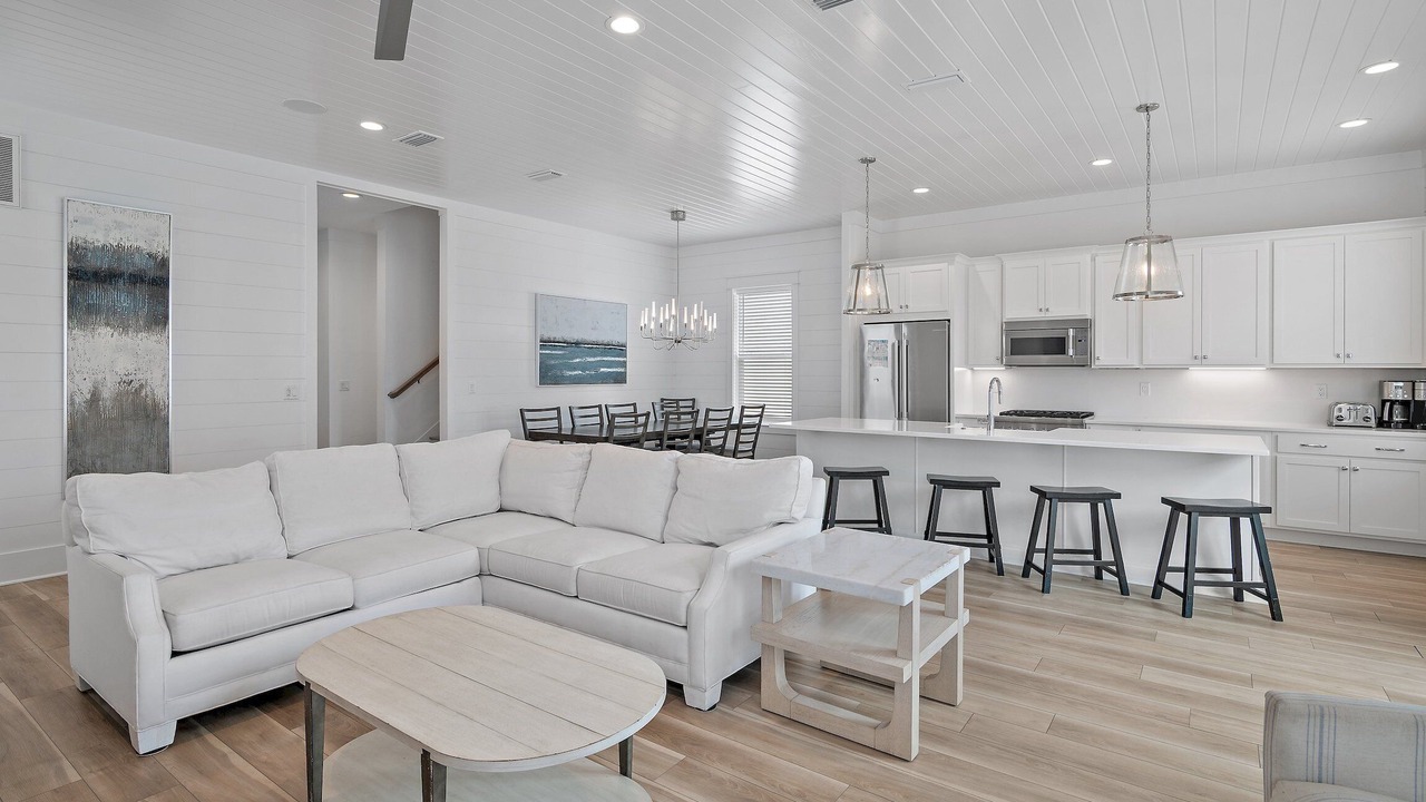 Photo of Livingroom in Emerald Waters Village