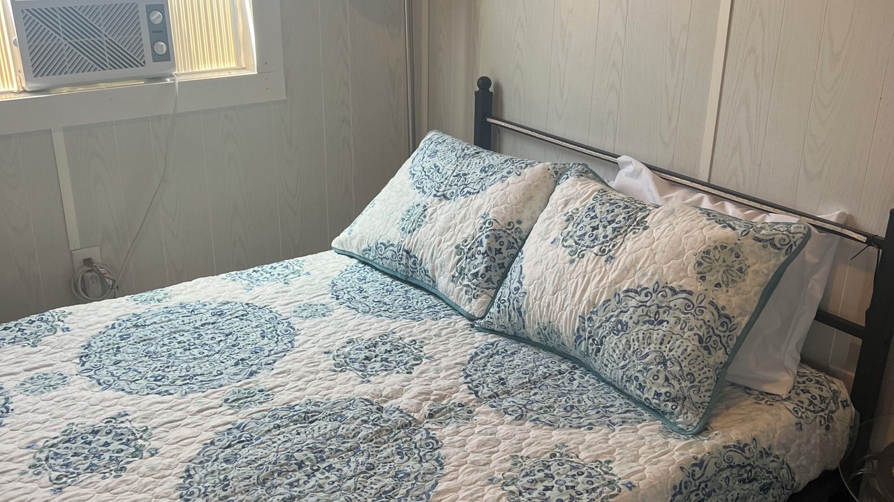 Photo of Bedroom in Groveoak