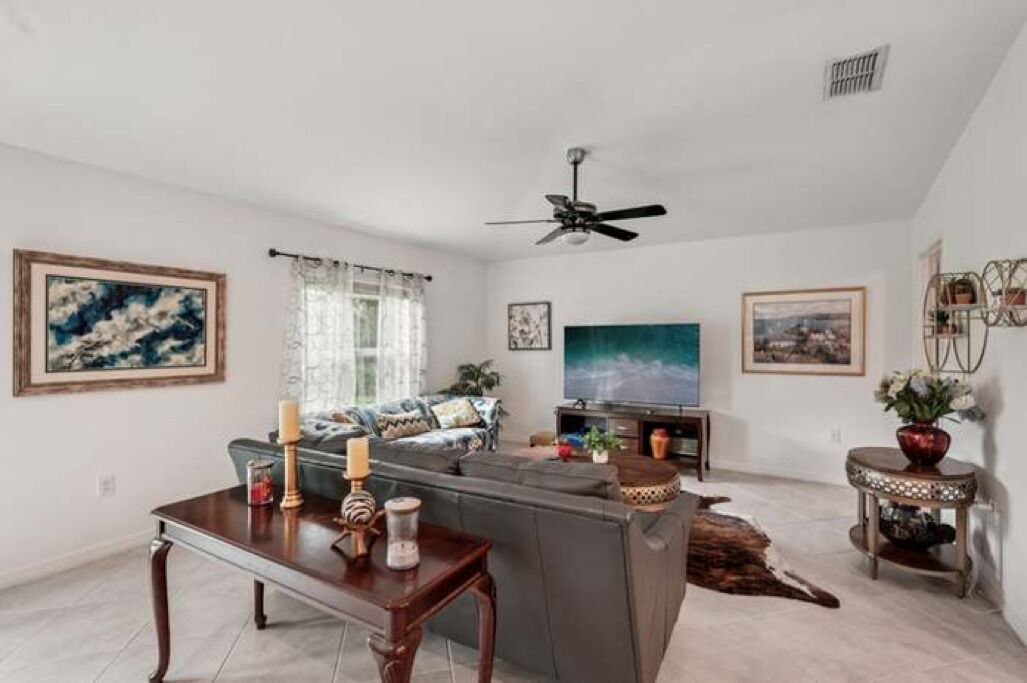 Photo of Livingroom in Port Charlotte