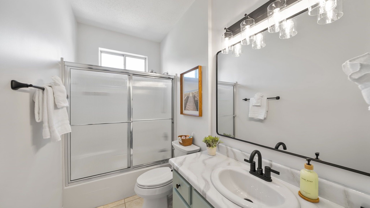 Photo of Bathroom in Thomas Drive