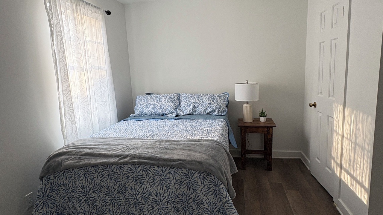 Photo of Bedroom in Fondren