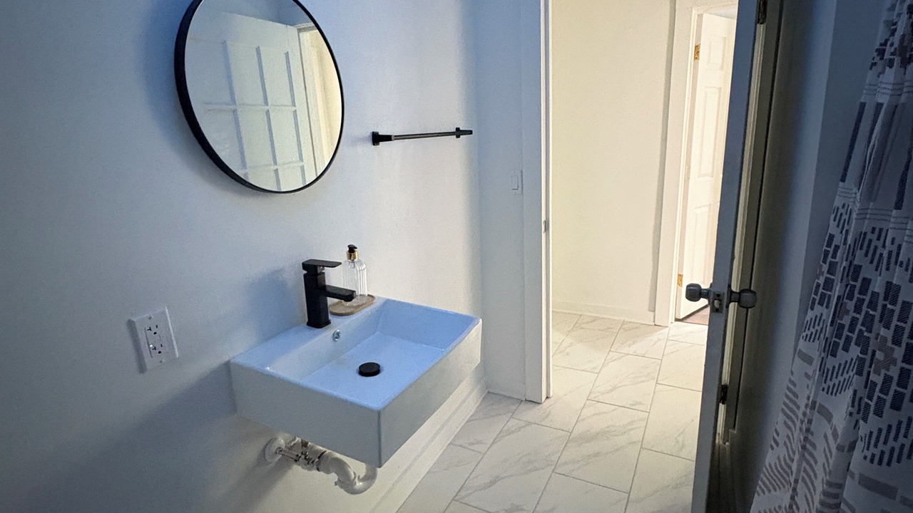 Photo of Bathroom in Fondren