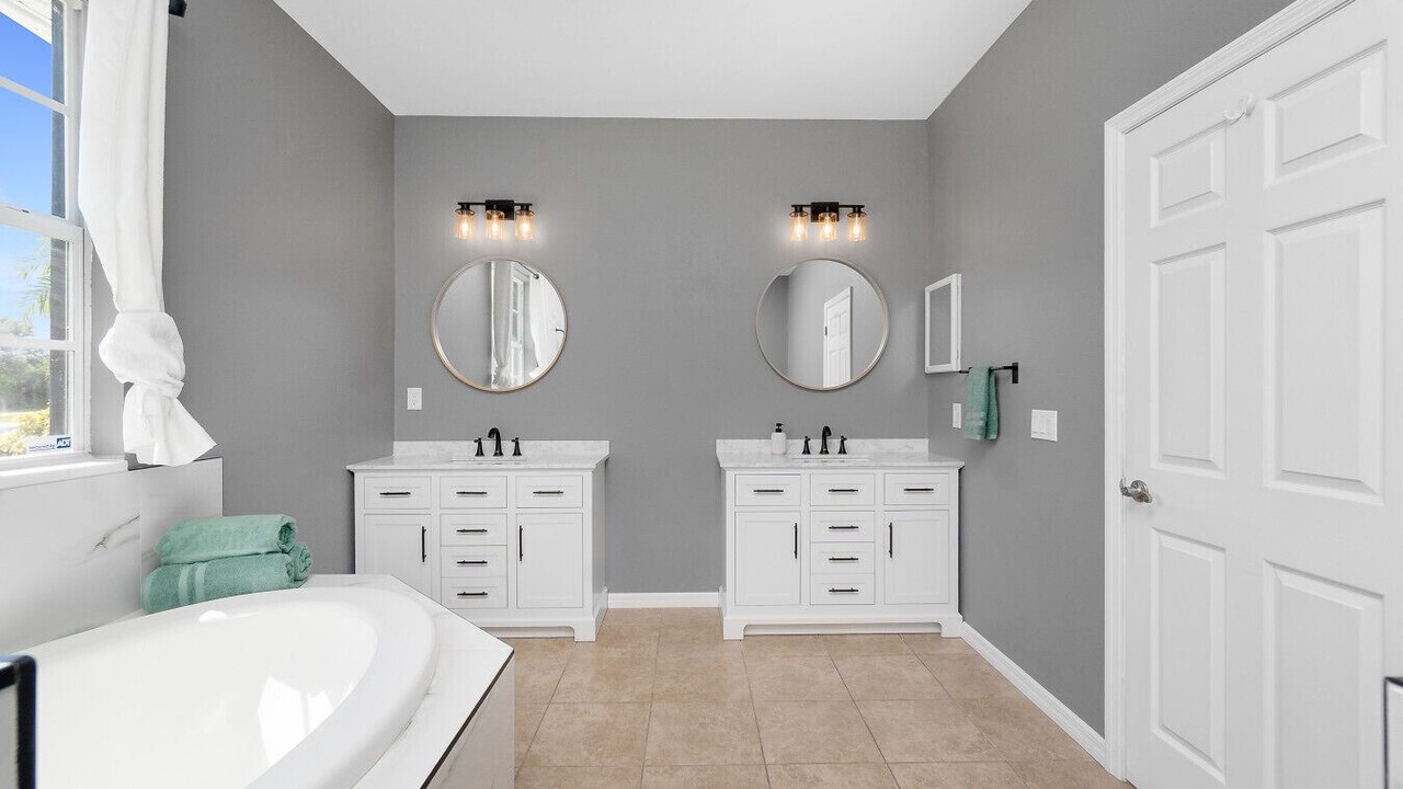 Photo of Bathroom in Rotonda Sands