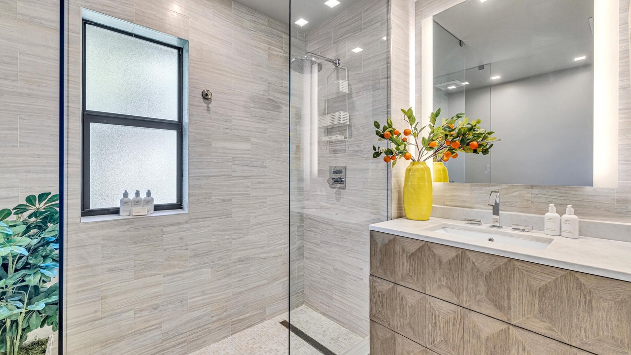 Photo of Bathroom in Wilton Manors