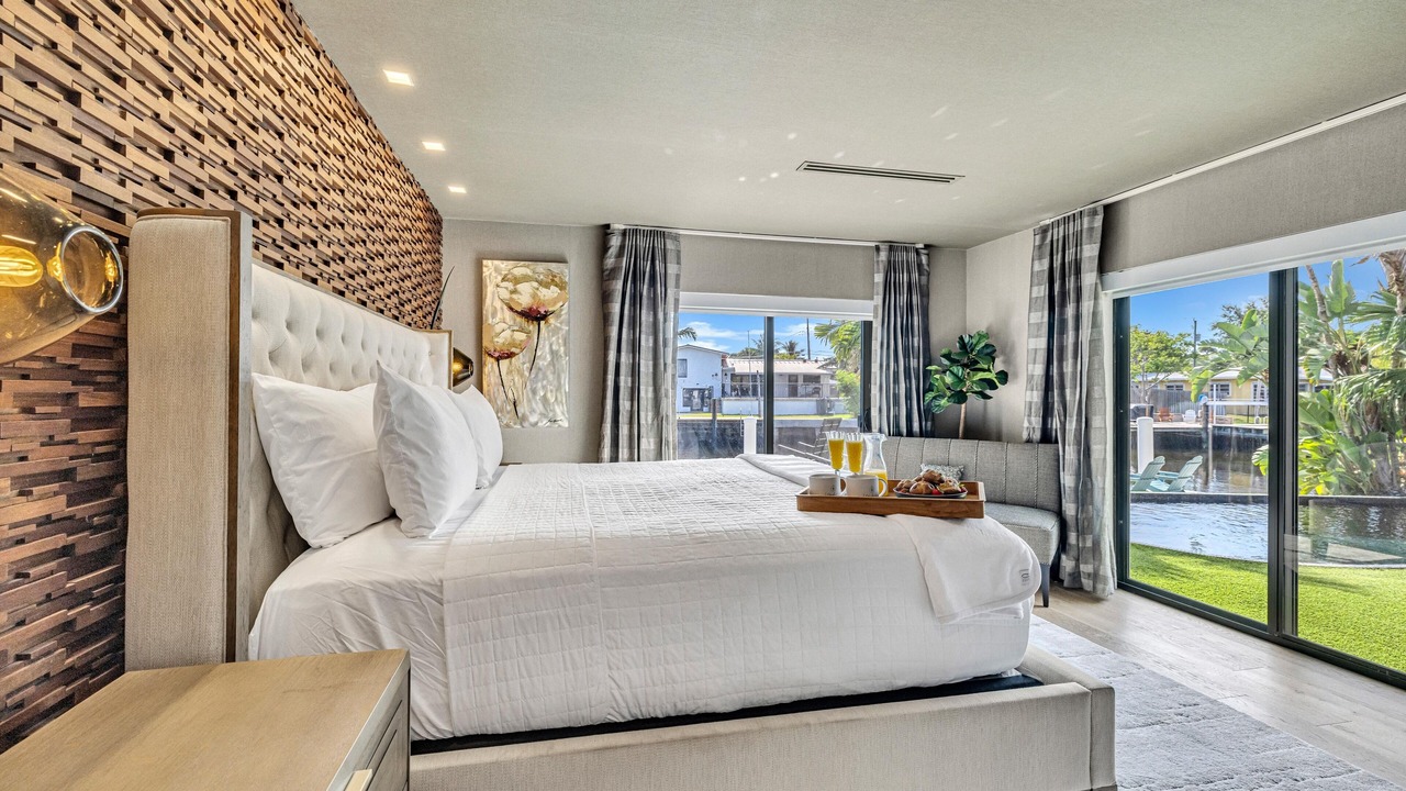 Photo of Bedroom in Wilton Manors