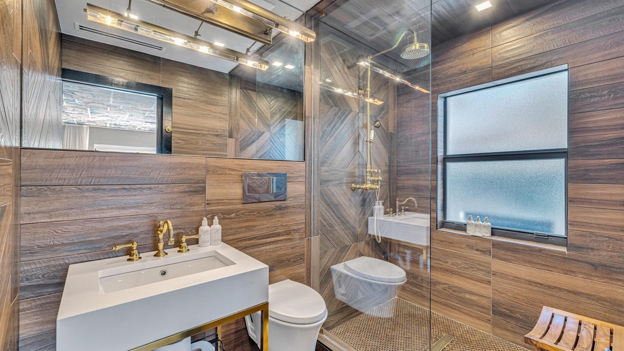 Photo of Bathroom in Wilton Manors