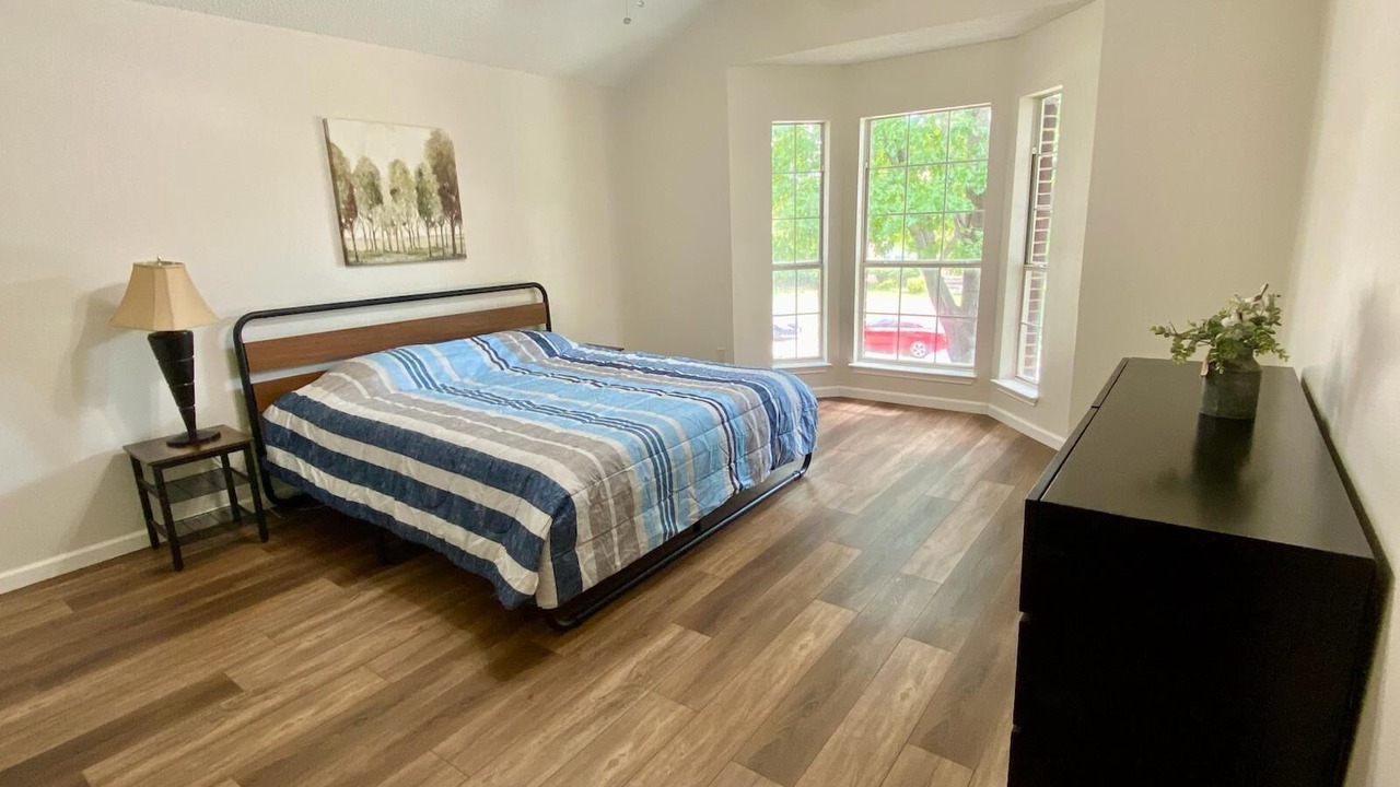 Photo of Bedroom in Allen