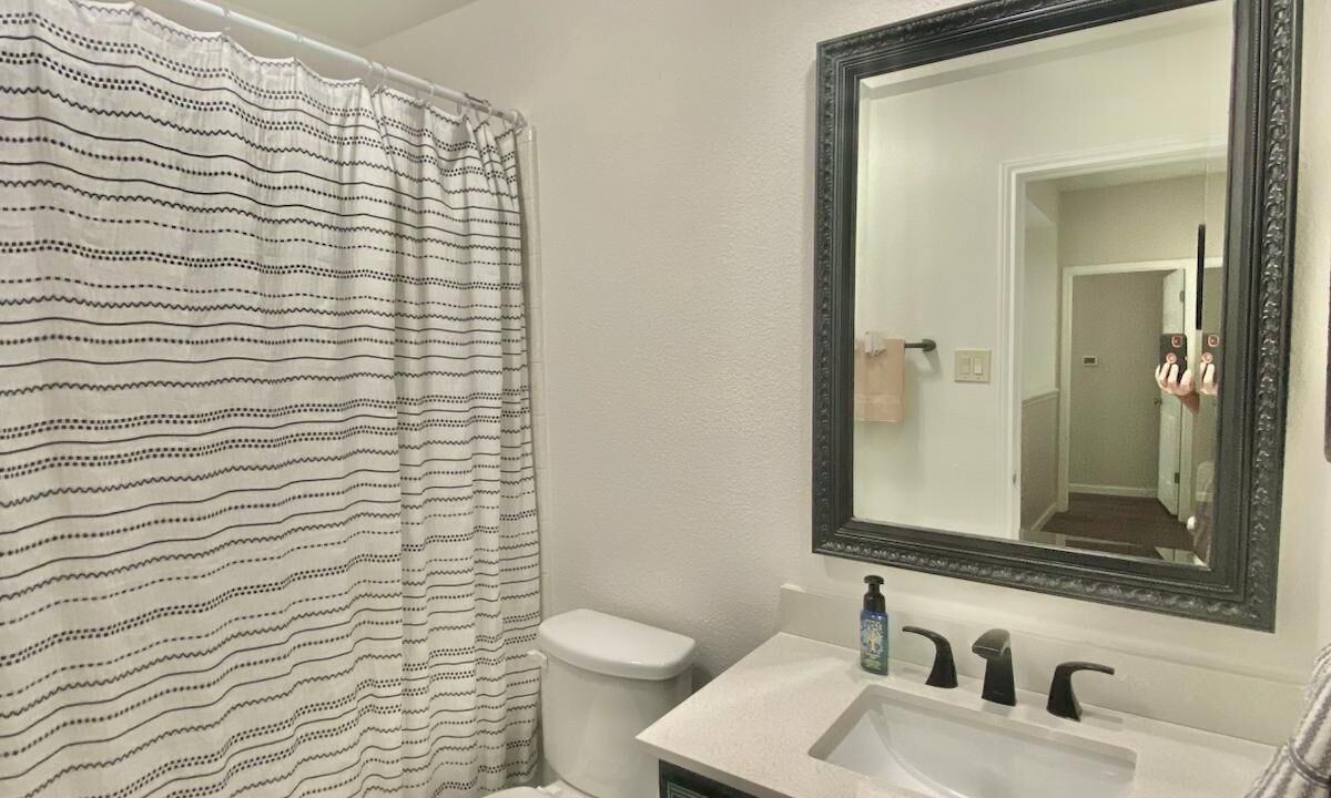 Photo of Bathroom in Allen