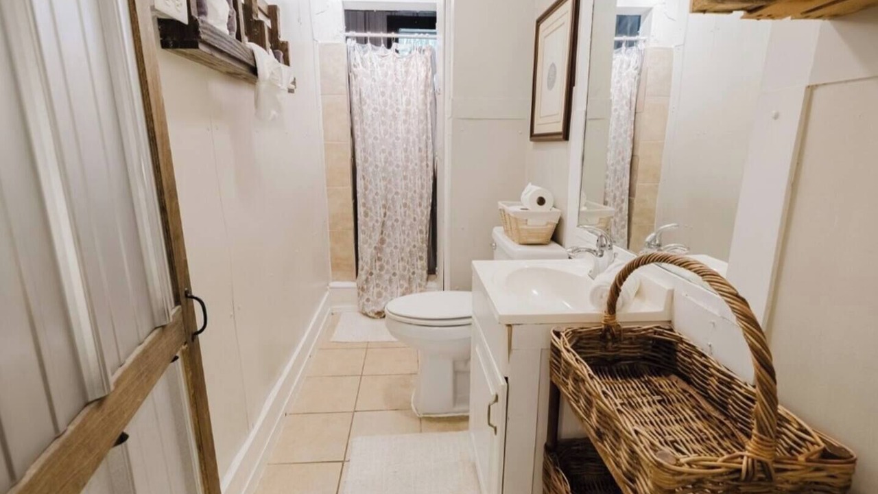 Photo of Bathroom in Fort Payne