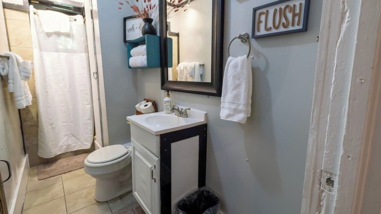Photo of Bathroom in Fort Payne