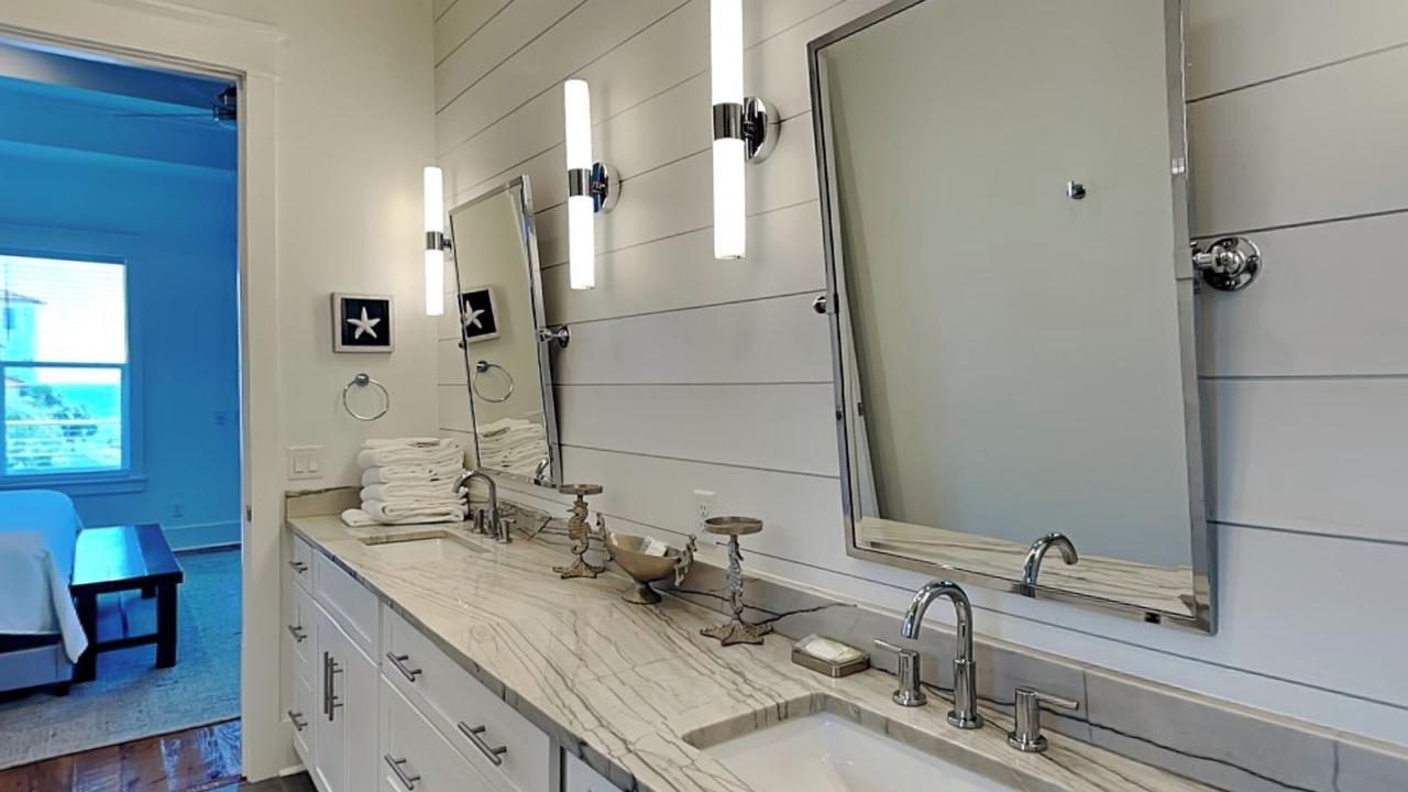 Photo of Bathroom in Dune Allen Beach