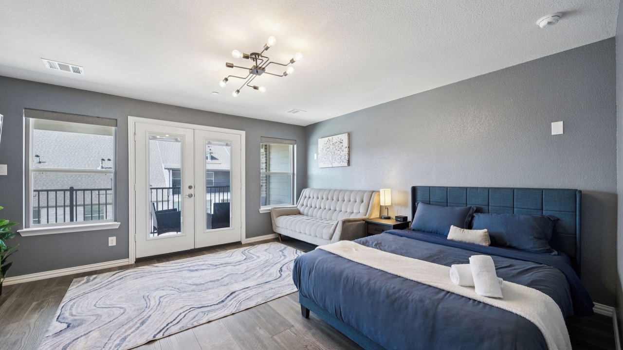 Photo of Bedroom in Farmers Branch