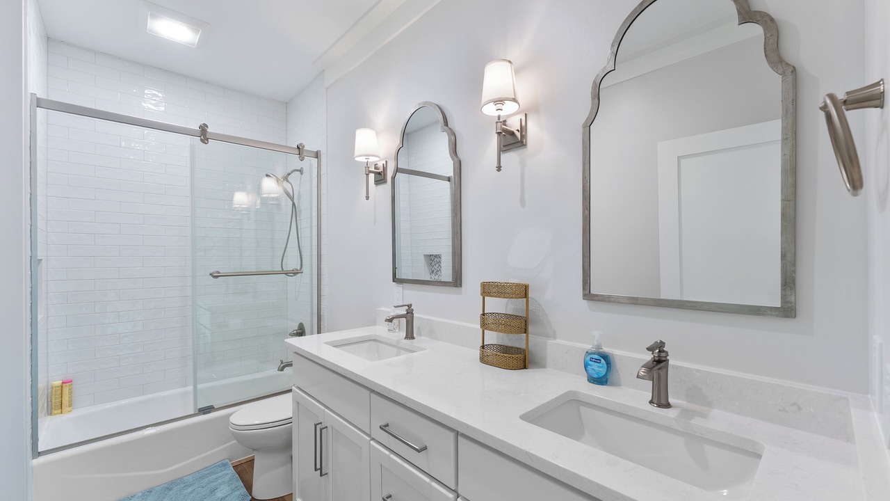 Photo of Bathroom in East End