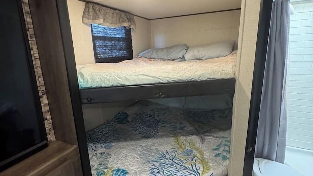 Photo of Bedroom in Holly Beach