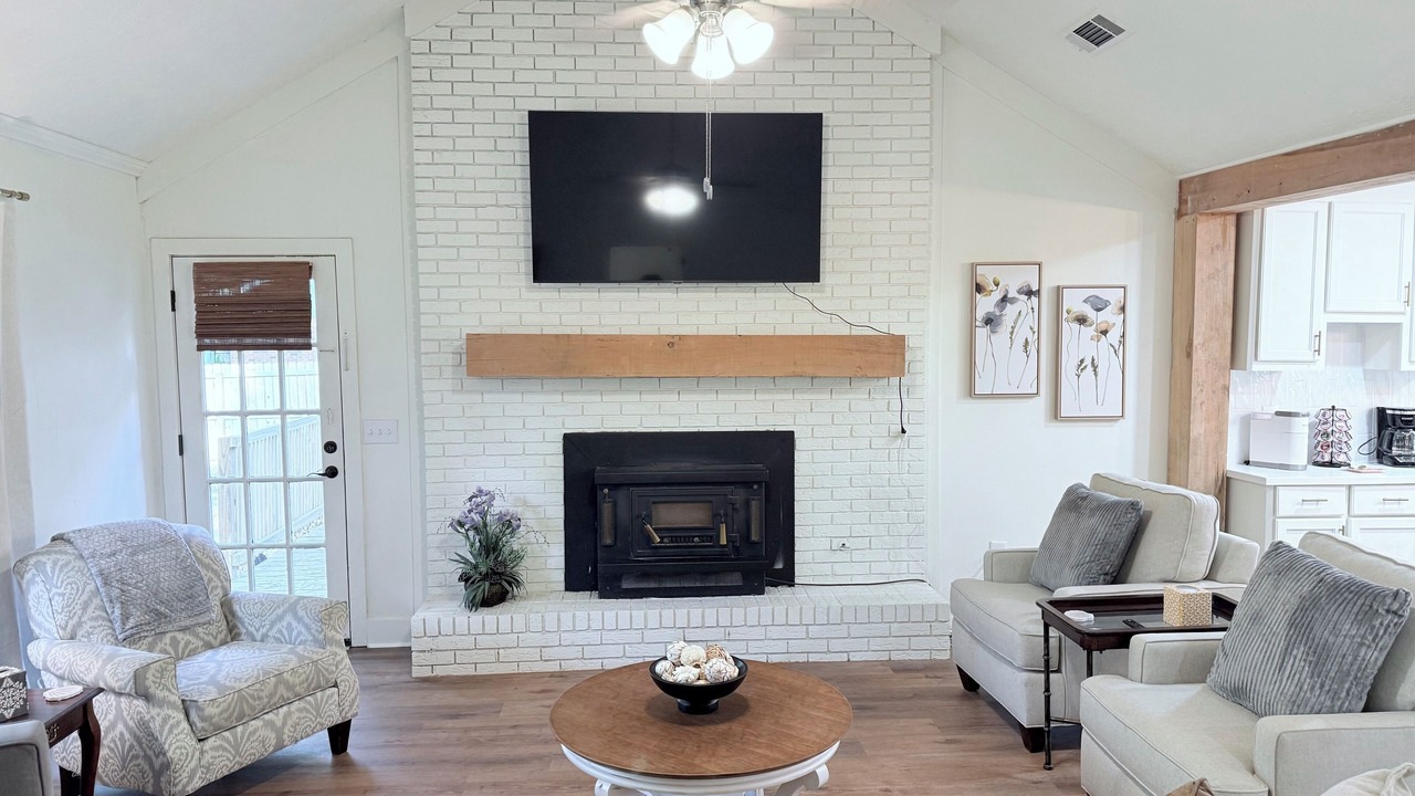 Photo of Livingroom in Flowood