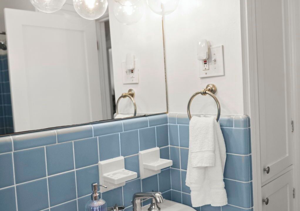 Photo of Bathroom in Highlands - Perkins