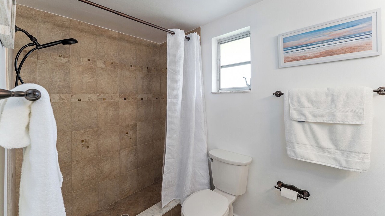 Photo of Bathroom in Flor-a-mar
