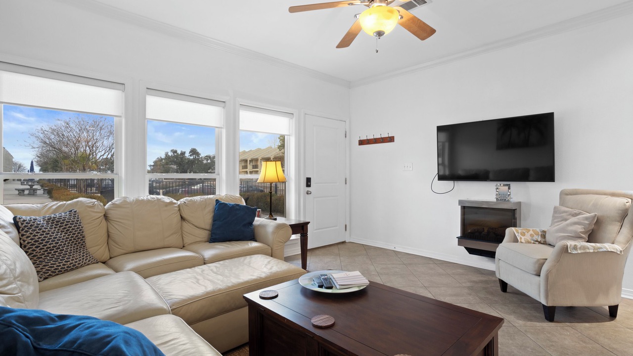 Photo of Livingroom in Long Beach