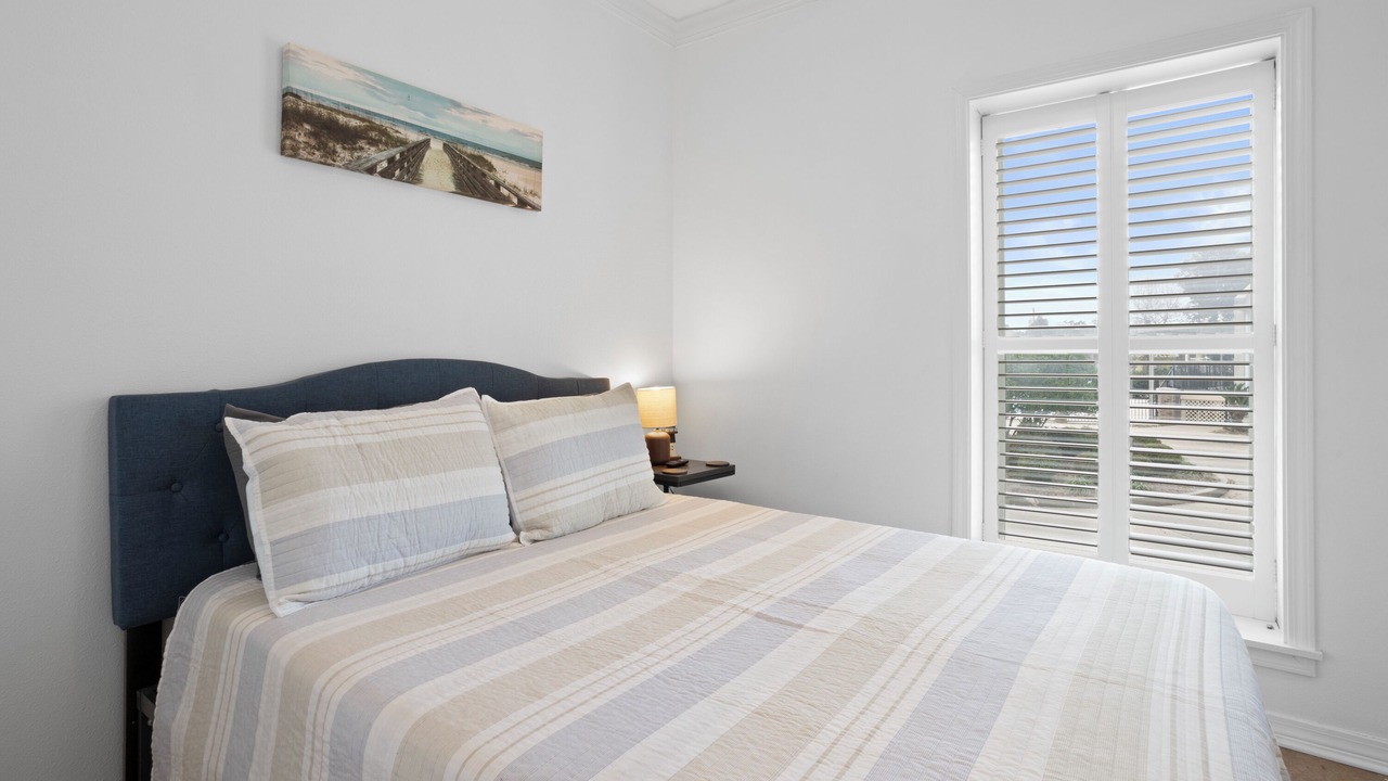 Photo of Bedroom in Long Beach