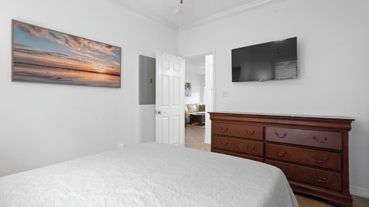Photo of Bedroom in Long Beach