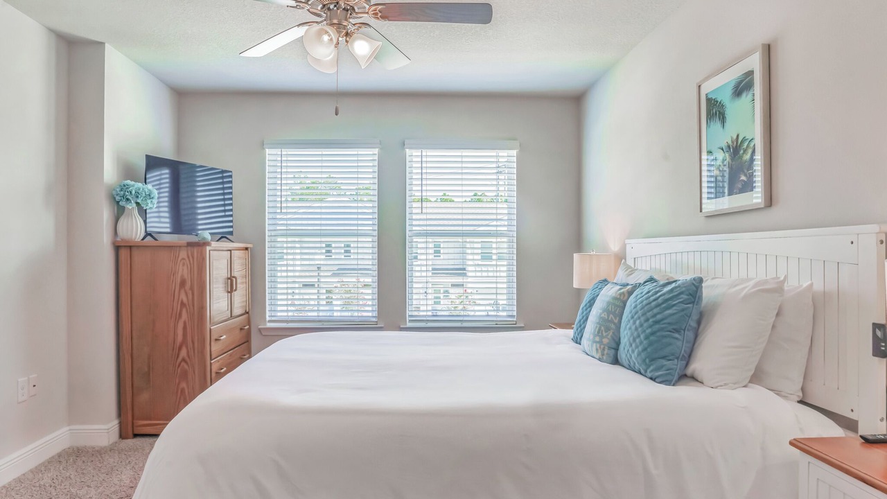 Photo of Bedroom in Upper Grand Lagoon