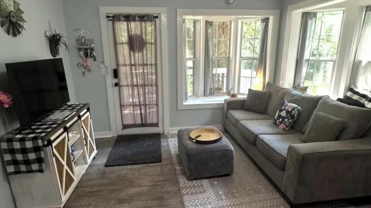 Photo of Livingroom in Laurel