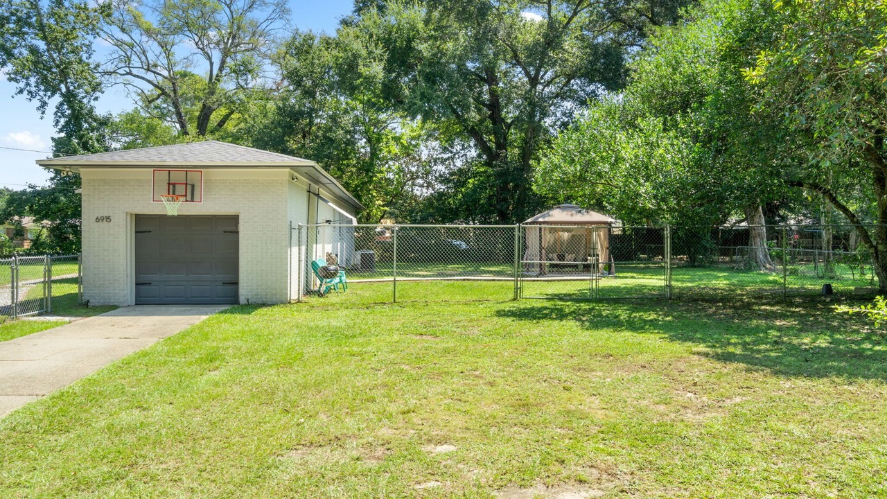 Photo of Outdoor in Myrtle Grove