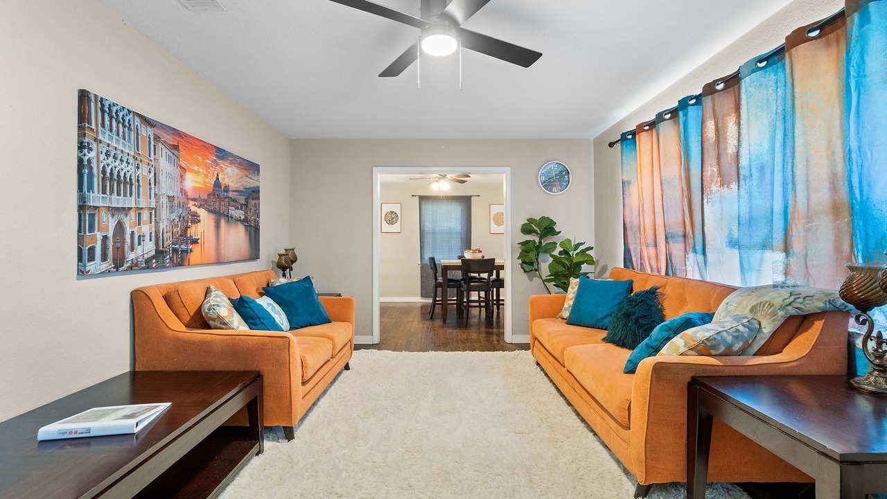 Photo of Livingroom in Myrtle Grove