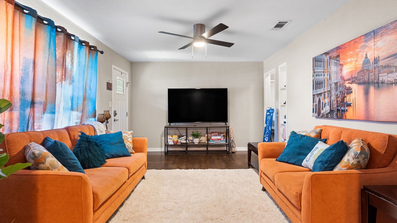 Photo of Livingroom in Myrtle Grove