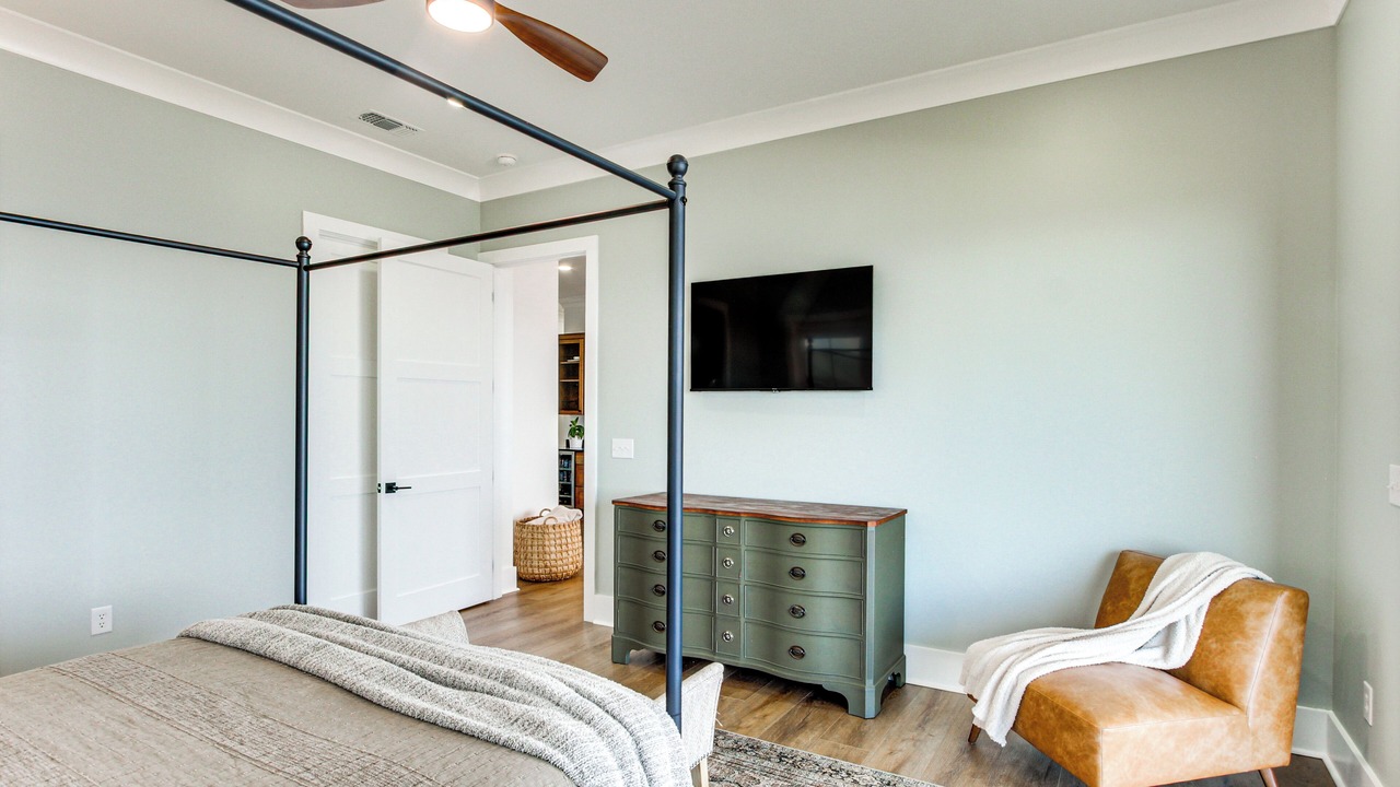 Photo of Bedroom in Ocean Springs
