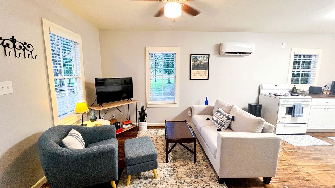 Photo of Livingroom in Lafayette