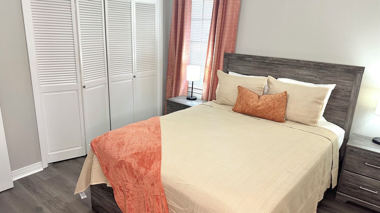 Photo of Bedroom in Tougaloo