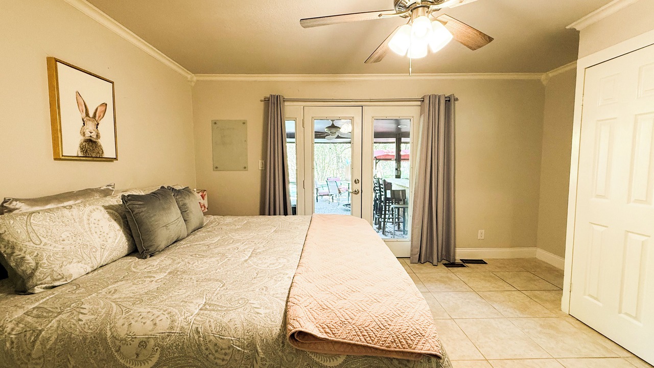 Photo of Bedroom in Highland Village