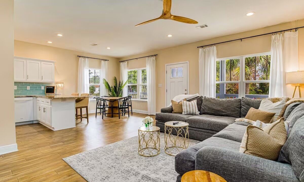 Photo of Livingroom in New Warrington