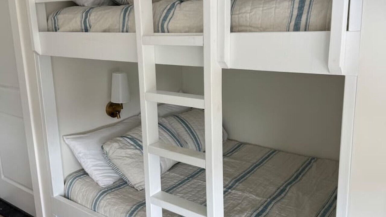 Photo of Bedroom in Shoreline Park
