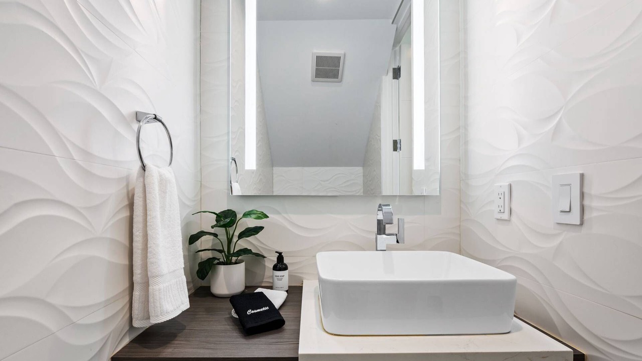 Photo of Bathroom in Beverly Heights