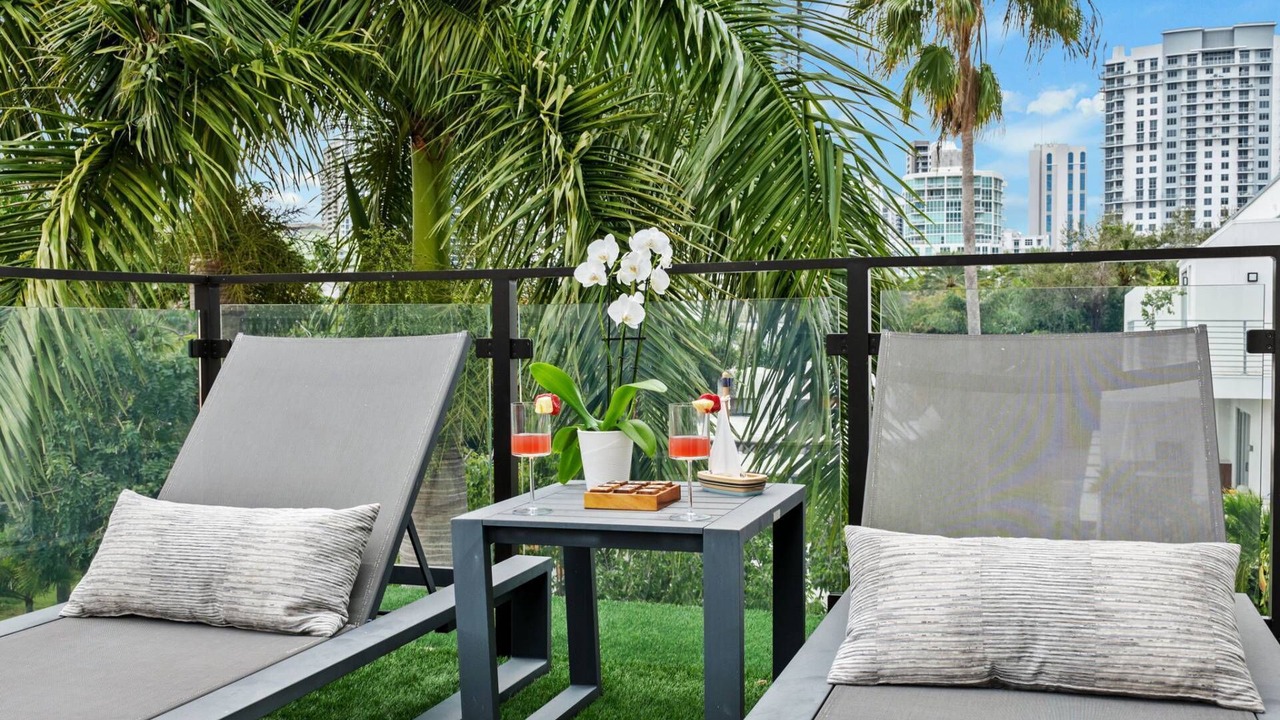 Photo of Outdoor in Beverly Heights