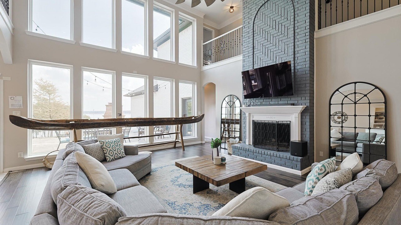 Photo of Livingroom in Rowlett