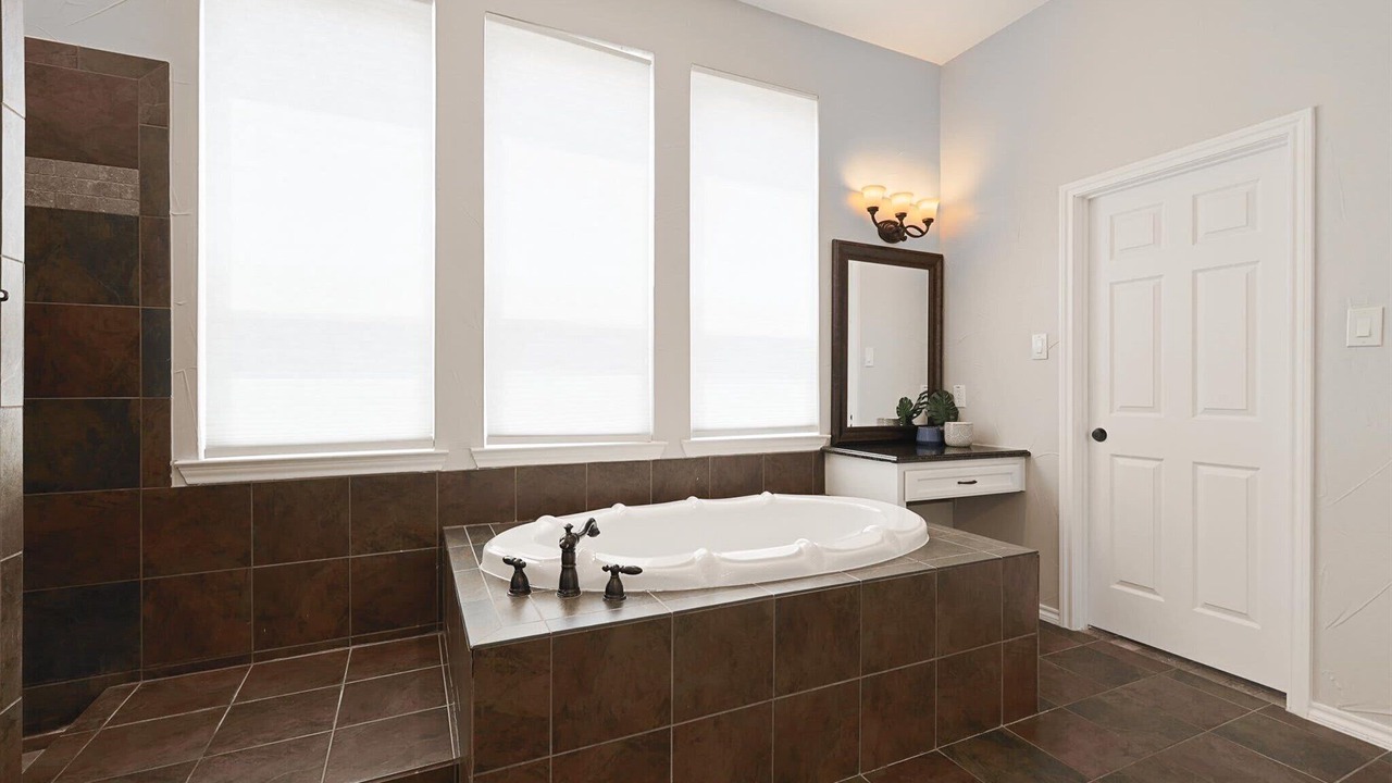 Photo of Bathroom in Rowlett