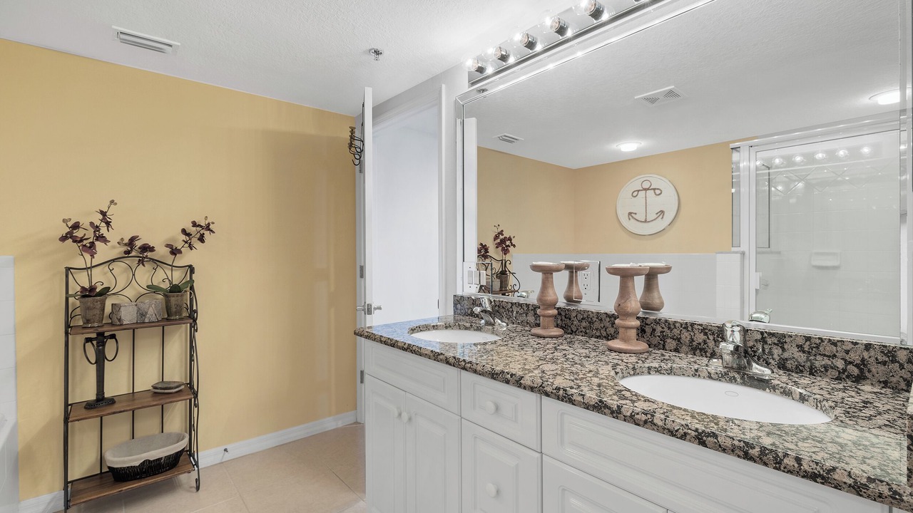 Photo of Bathroom in New Smyrna Beach