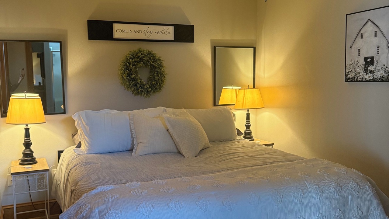 Photo of Bedroom in Loxley