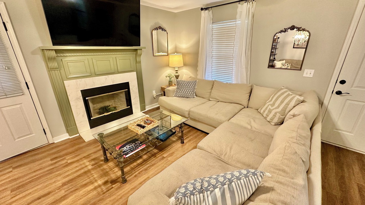 Photo of Livingroom in Flowood