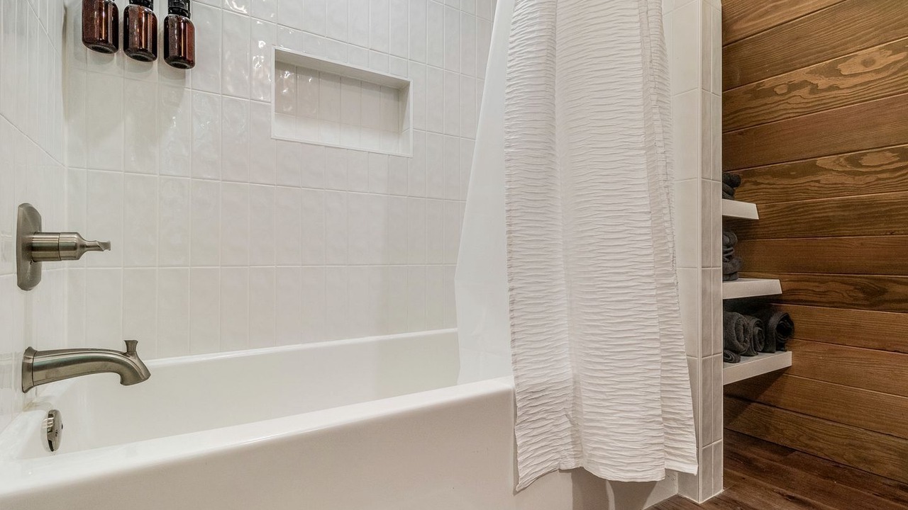 Photo of Bathroom in New Iberia